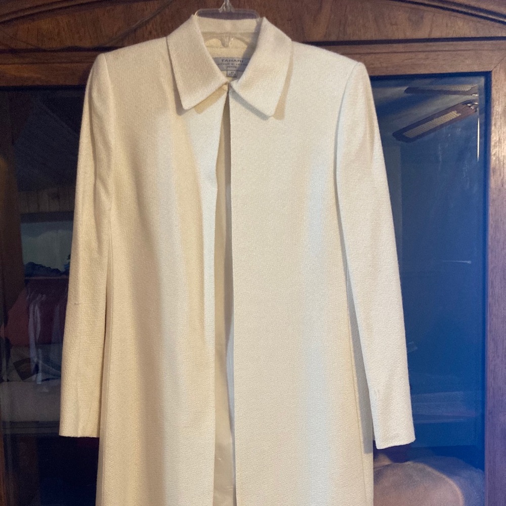 Tahari Ivory Long Blazer.